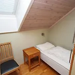 Five-bedroom In 3 Holiday home