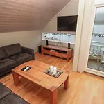 Five-bedroom In 3 Tatil Evi *