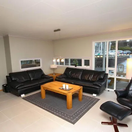Tatil Evi Five-bedroom In 3 *