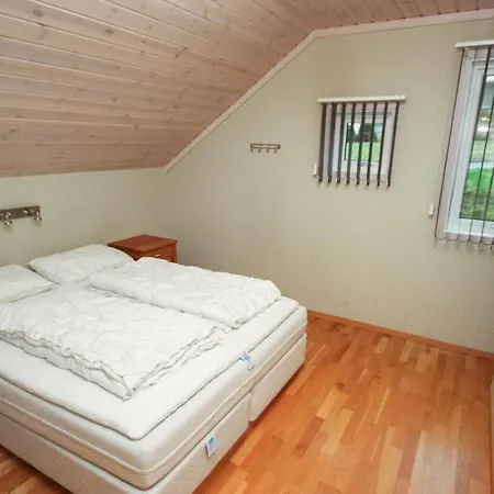 Five-bedroom In 3 *
