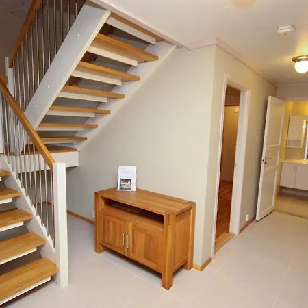 Five-bedroom In 3 Holiday home *