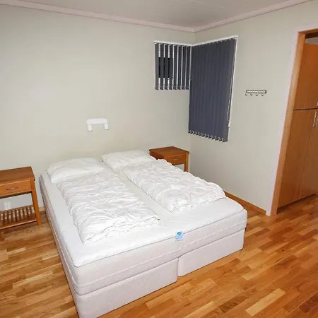 Five-bedroom In 3 * Jelsa