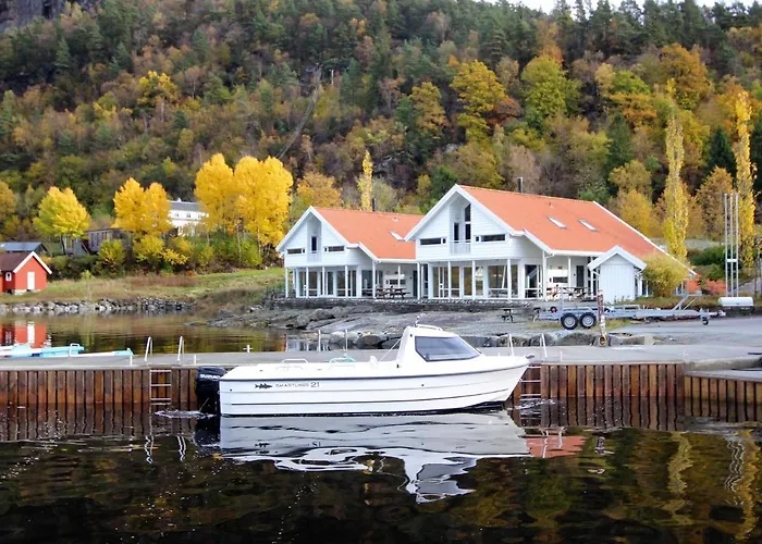 Five-bedroom In 3 * Jelsa