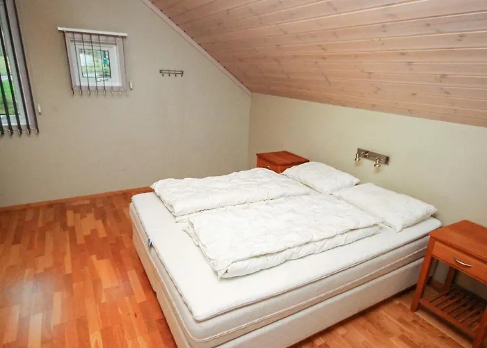 Ferienhaus Five-bedroom In 3 *