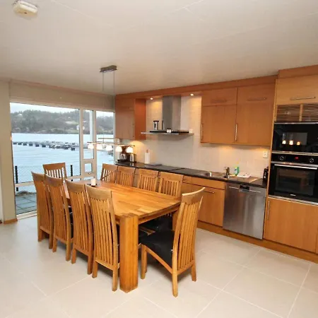 Prázdninový dům Five-bedroom In 3 Jelsa